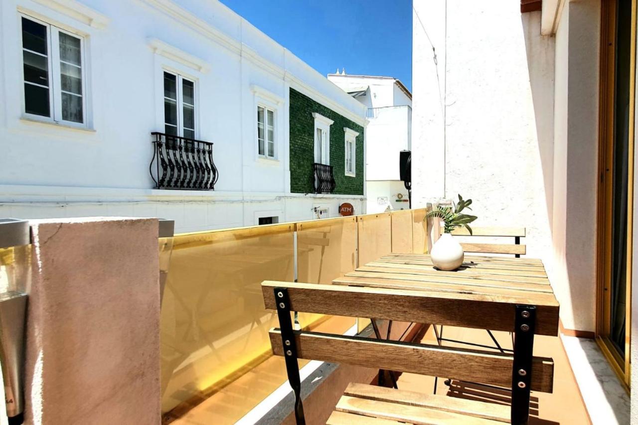 Lovelystay - Yellow Submarine House Lagos Eksteriør bilde